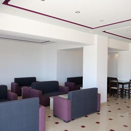 Miracle Apartments Saranda Екстериор снимка