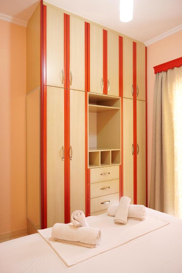 Miracle Apartments Saranda Екстериор снимка