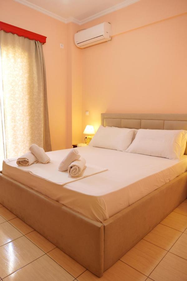 Miracle Apartments Saranda Екстериор снимка