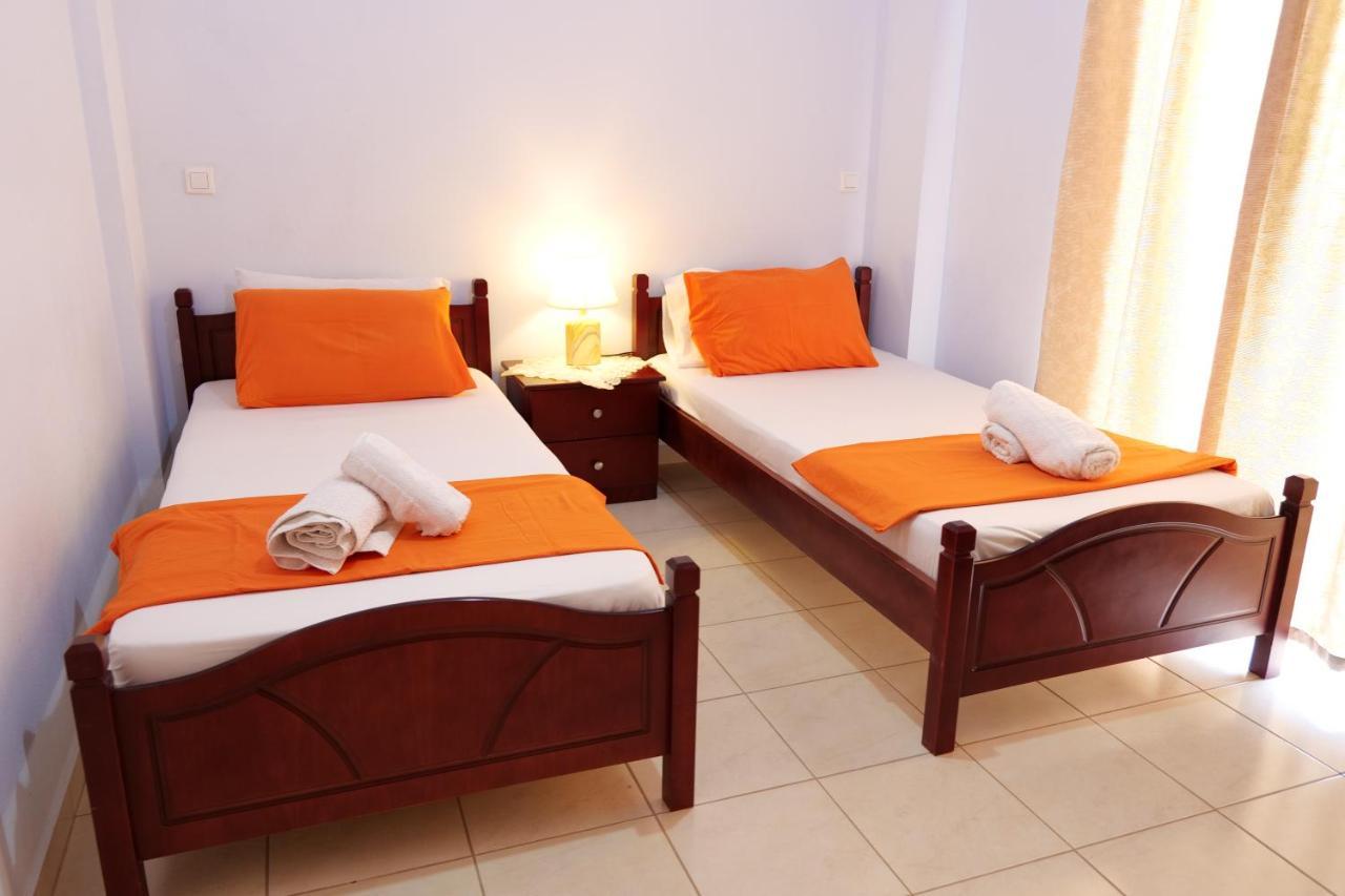 Miracle Apartments Saranda Екстериор снимка