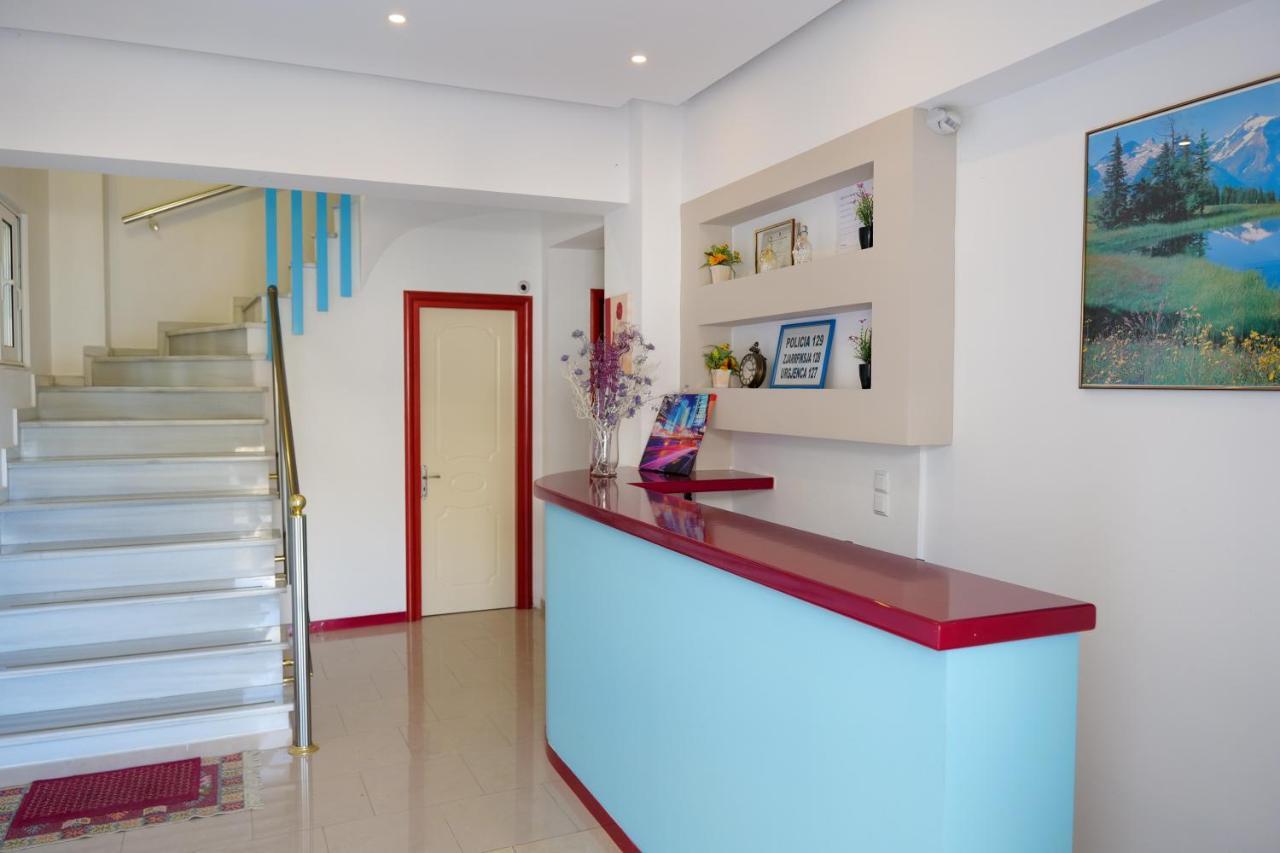 Miracle Apartments Saranda Екстериор снимка