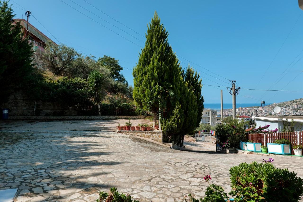 Miracle Apartments Saranda Екстериор снимка