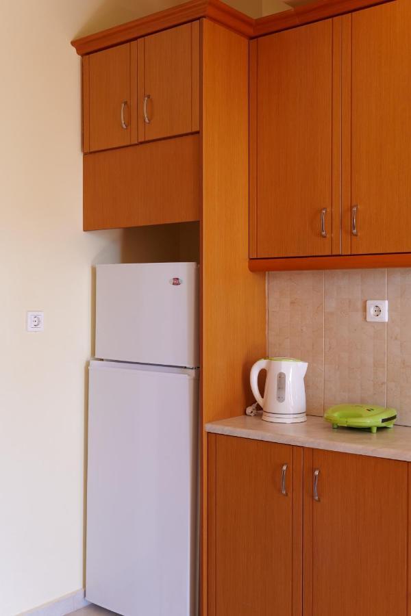 Miracle Apartments Saranda Екстериор снимка