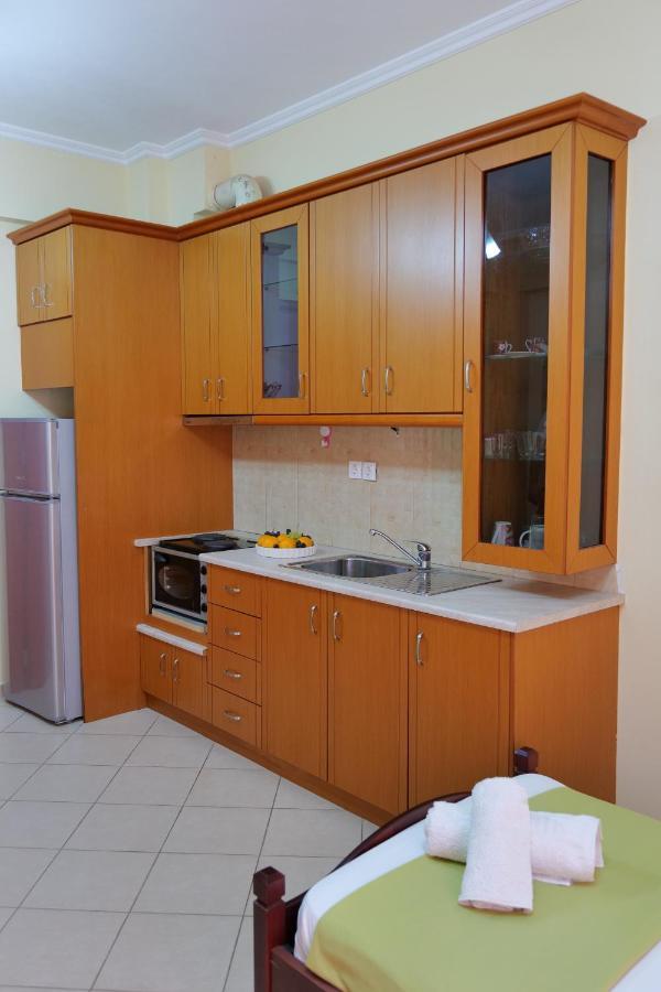 Miracle Apartments Saranda Екстериор снимка